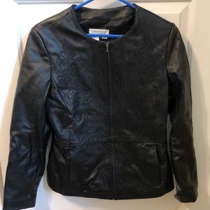 Sexy black leather jacket. Beautiful embroidery.